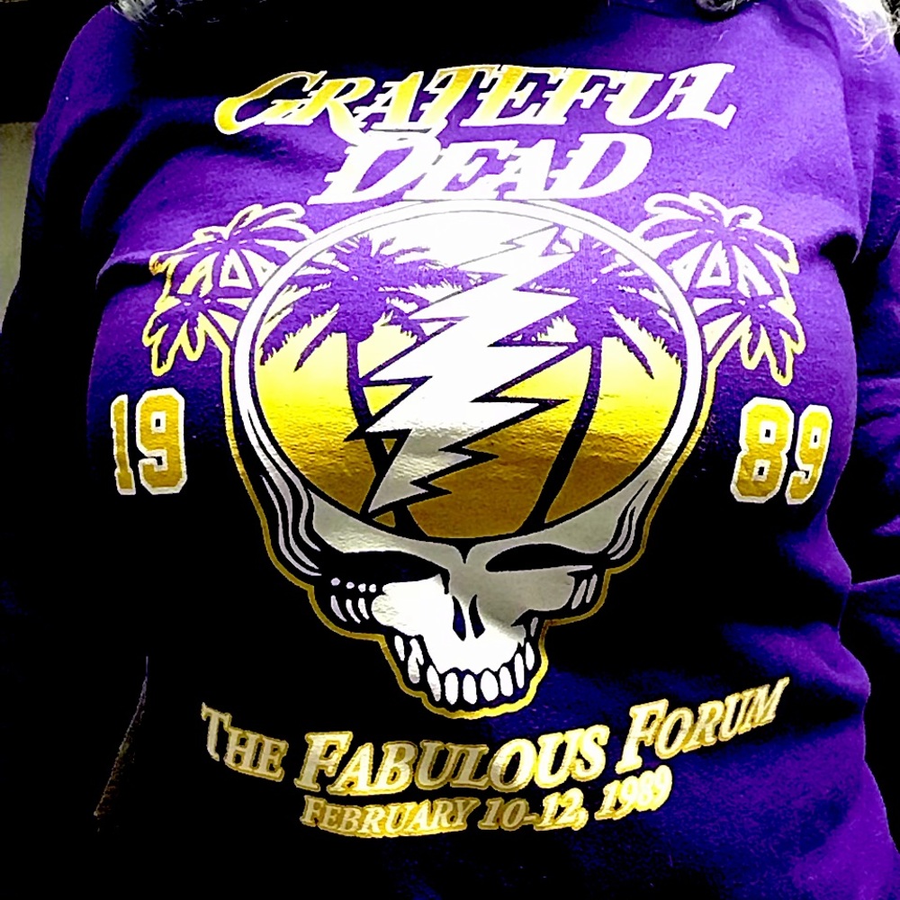 Steal this shirt right over my head.